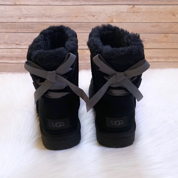 UGG | Shoes | Ugg Mini Continuity Bow 